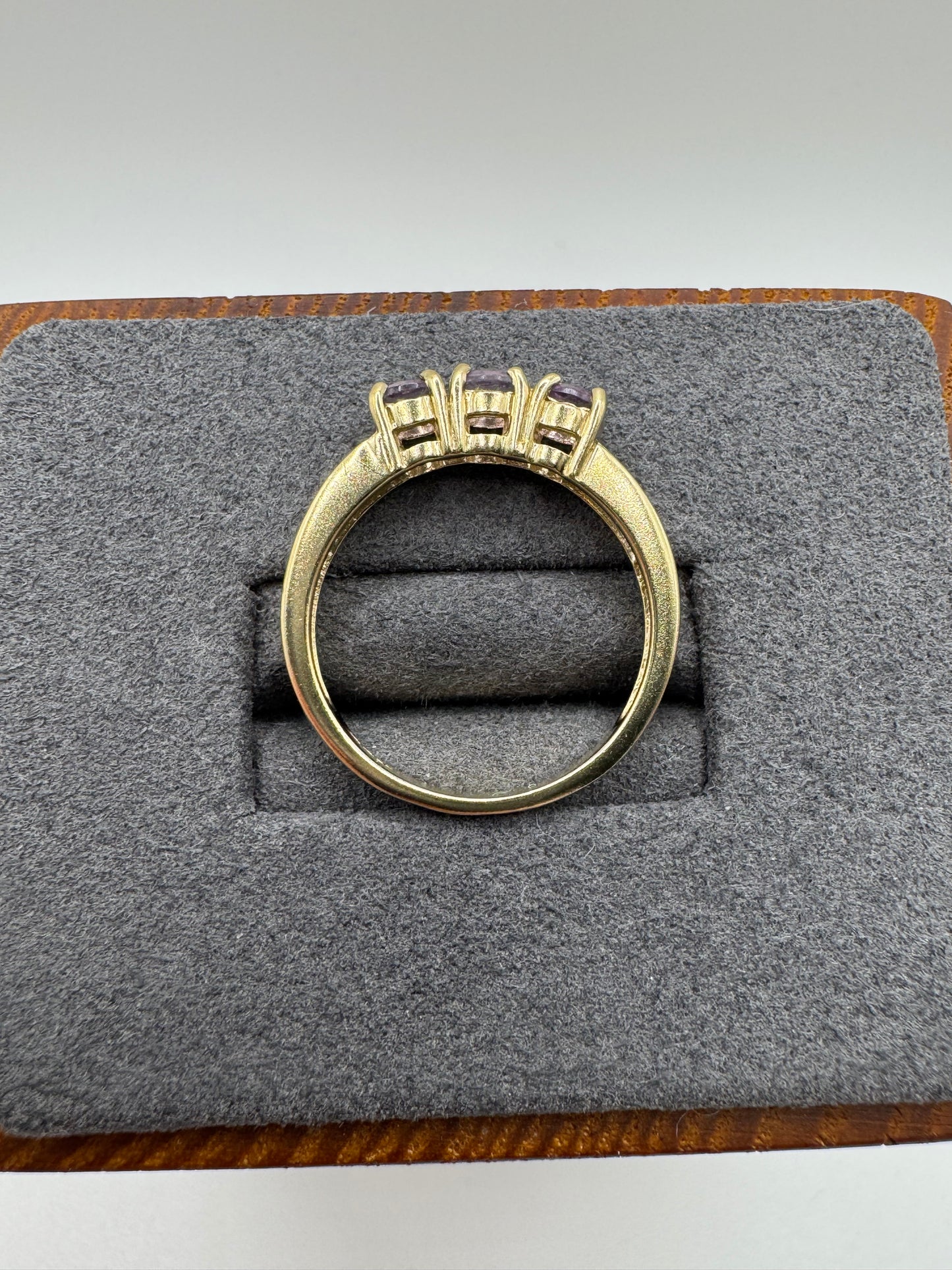 9ct gold amethyst ring