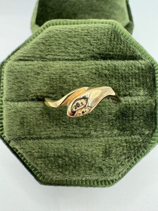 9ct gold snake ring
