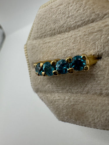 9ct gold topaz ring
