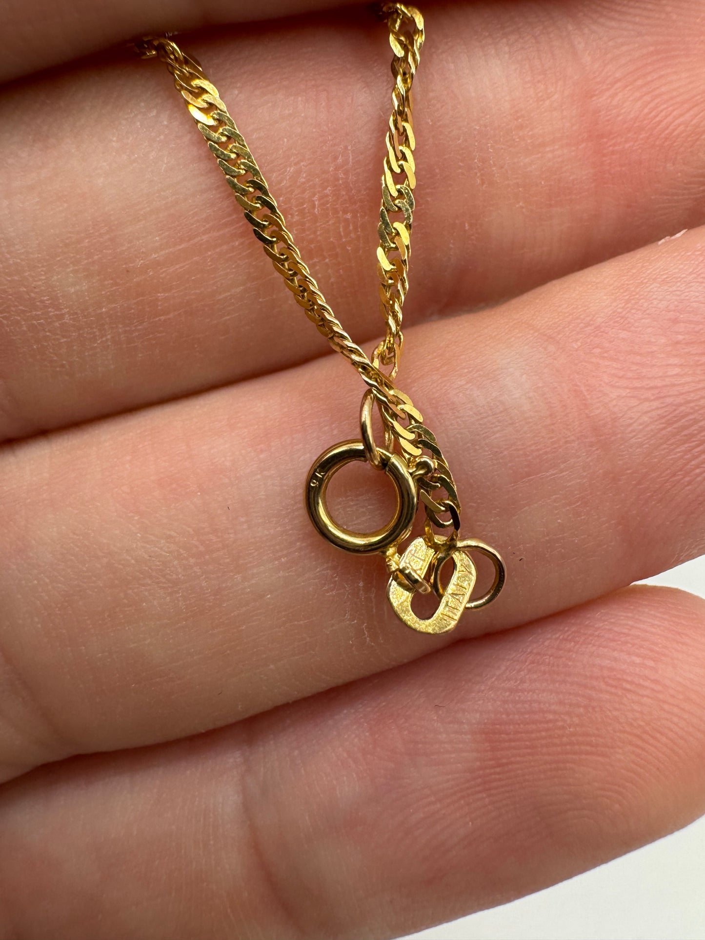 9ct gold chain 11 18”