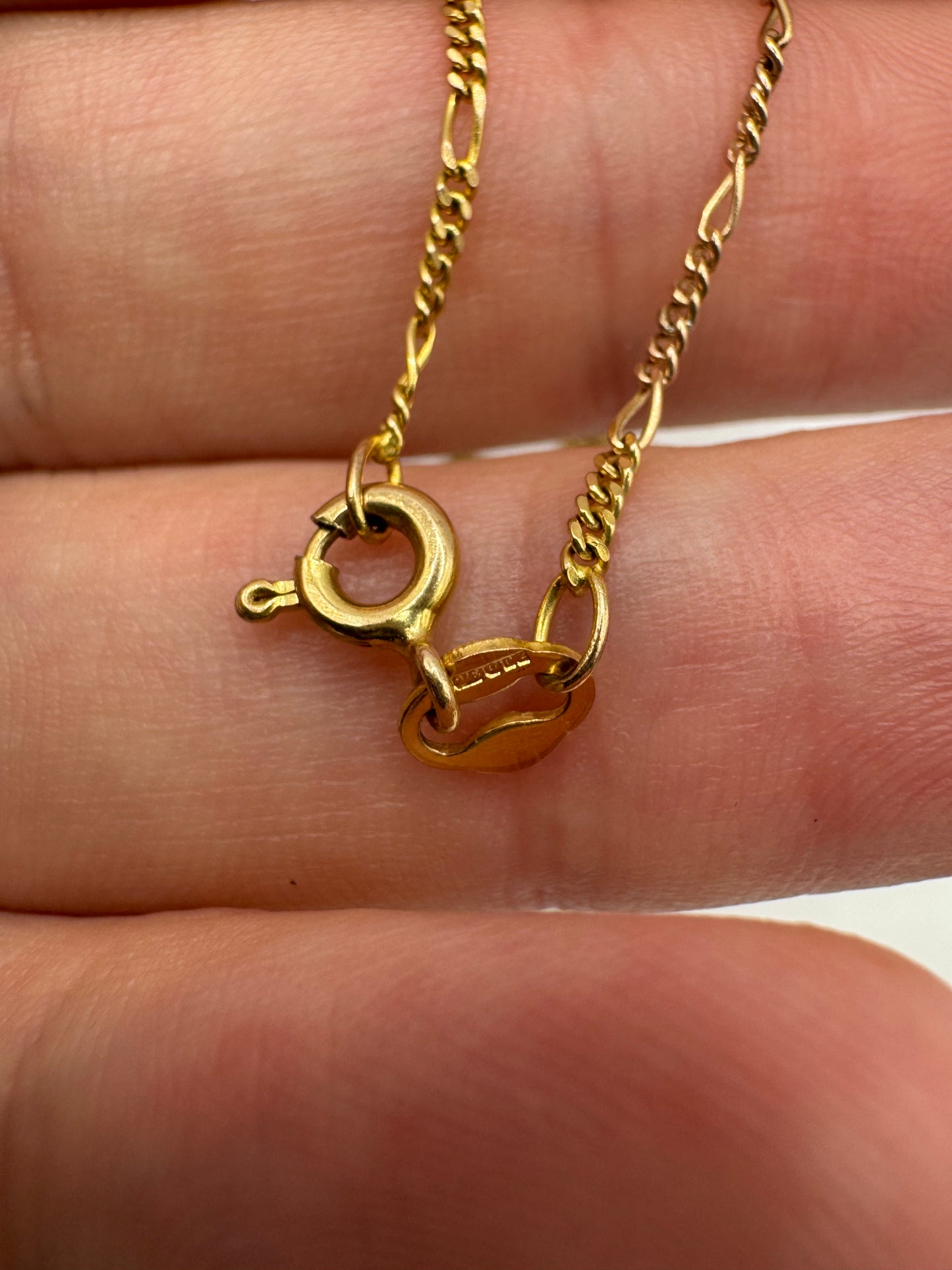 9ct gold chain 18