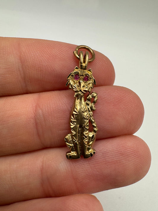 9ct gold articulated ruby cat pendant