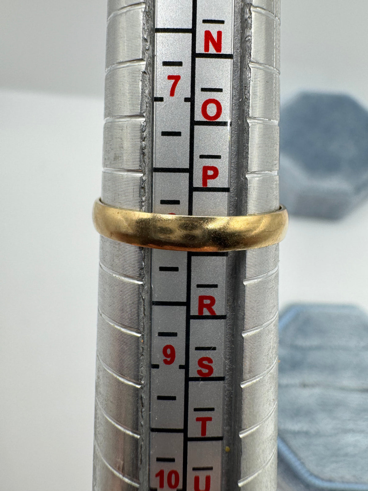 9ct gold band