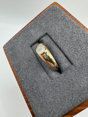 9ct gold moonstone gypsy ring