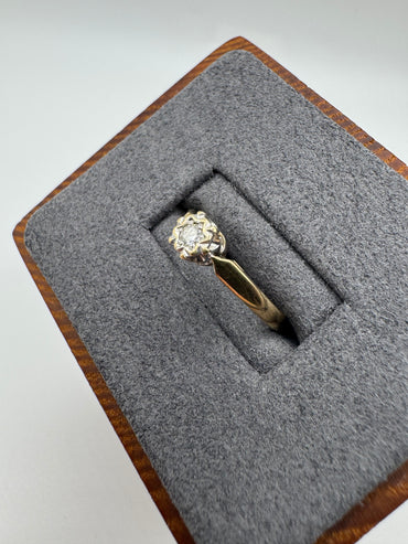 9ct gold diamond ring