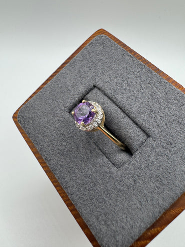 9ct gold amethyst and diamond ring