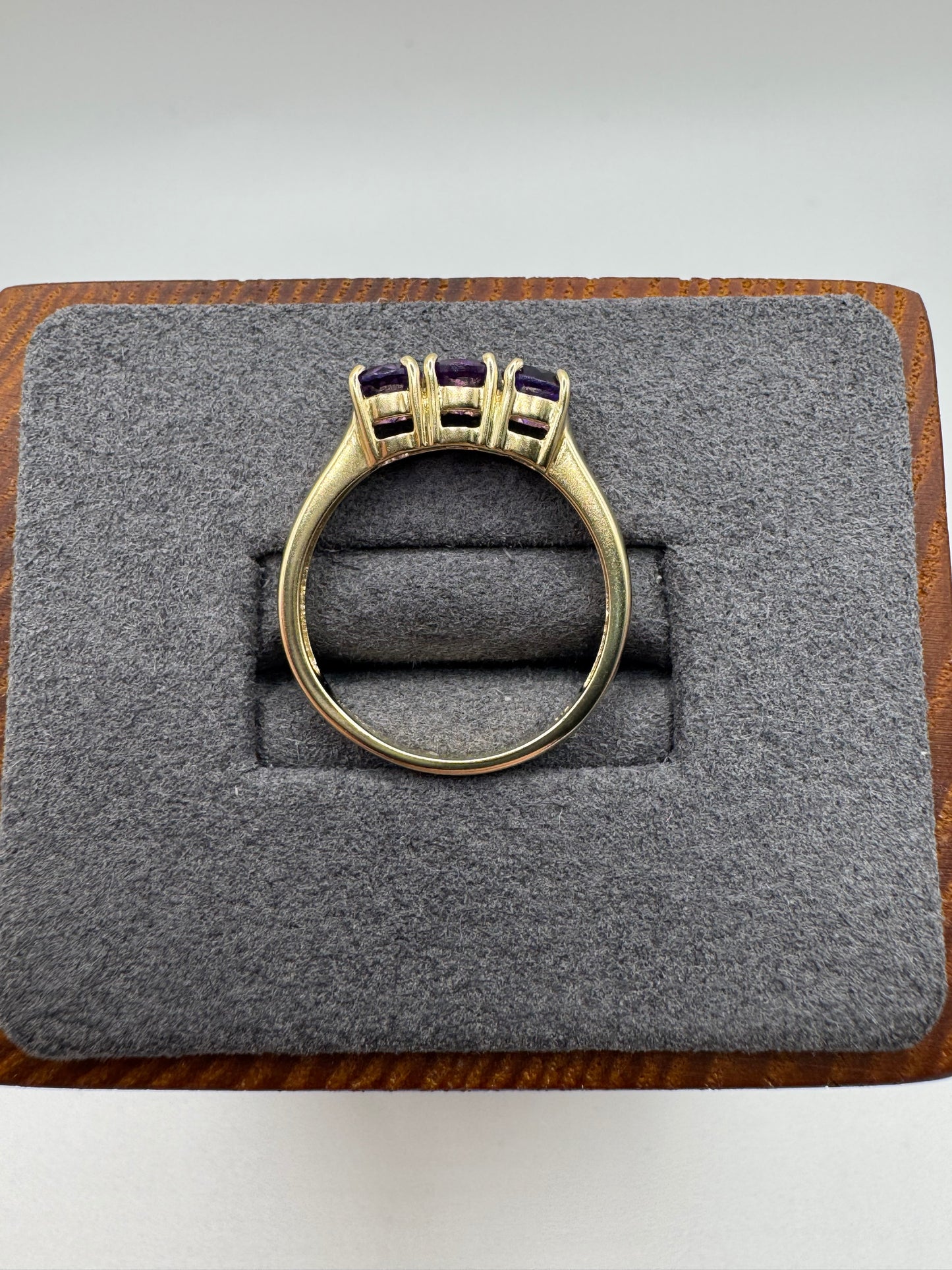 9ct gold amethyst ring