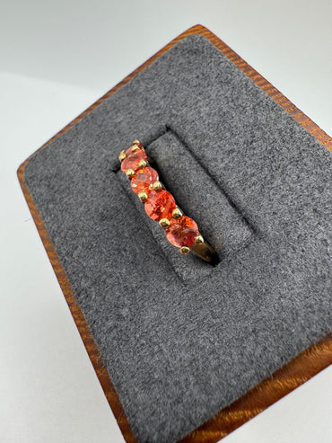 9ct gold quartz ring