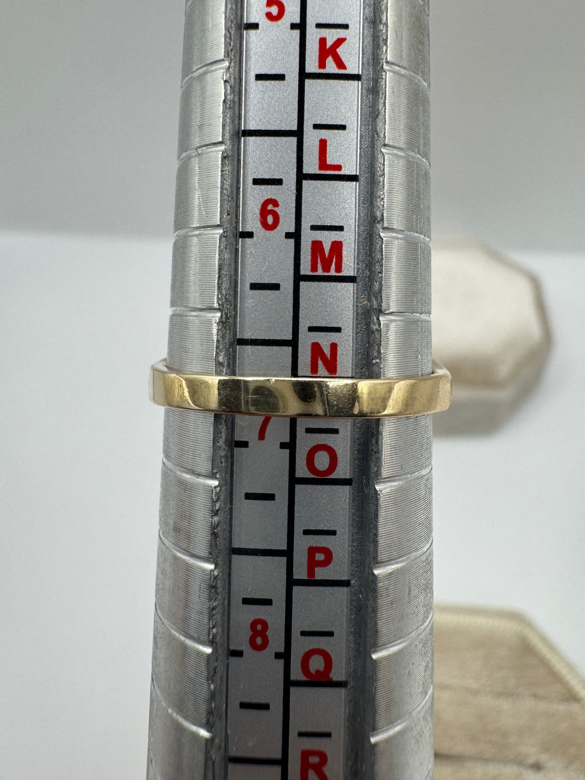9ct gold diamond moon ring