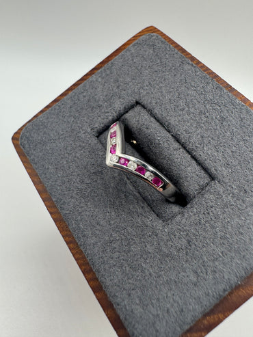 9ct white gold ruby and diamond wishbone ring