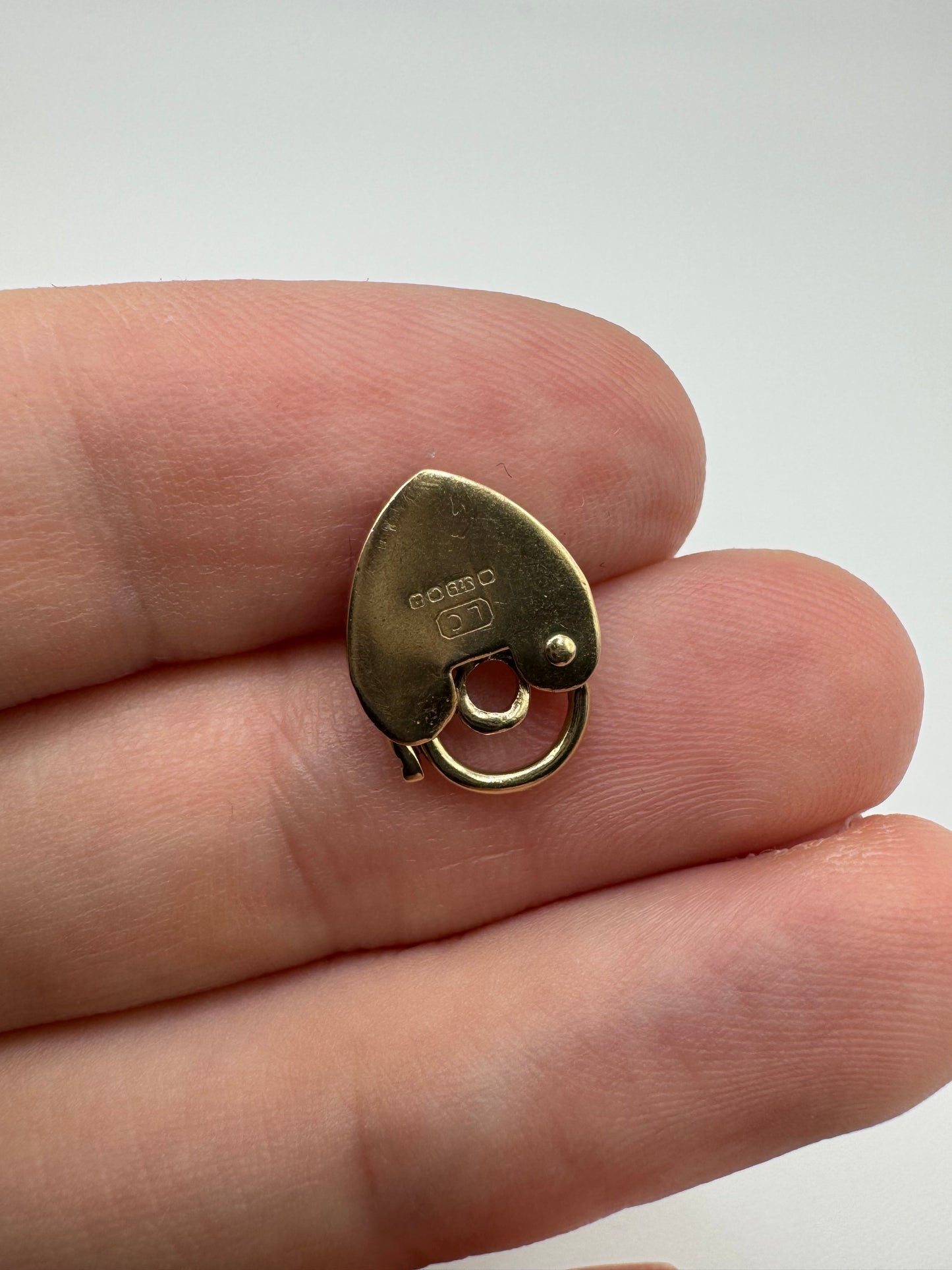 9ct gold padlock 14