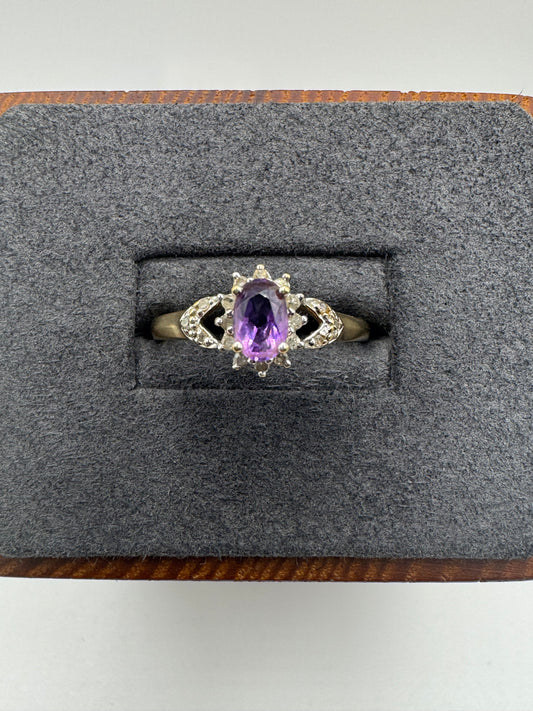 9ct gold amethyst and diamond ring