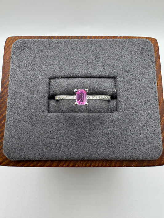 18ct white gold pink sapphire and diamond ring