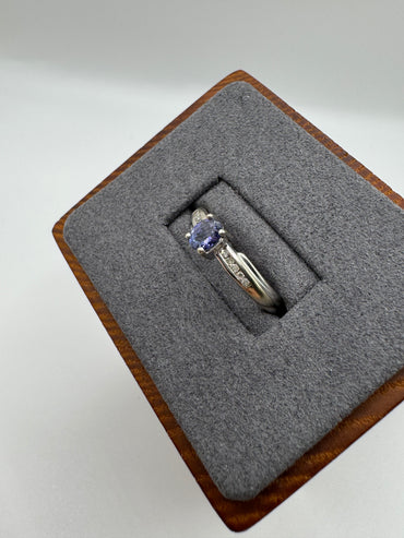 9ct white gold tanzanite and diamond ring
