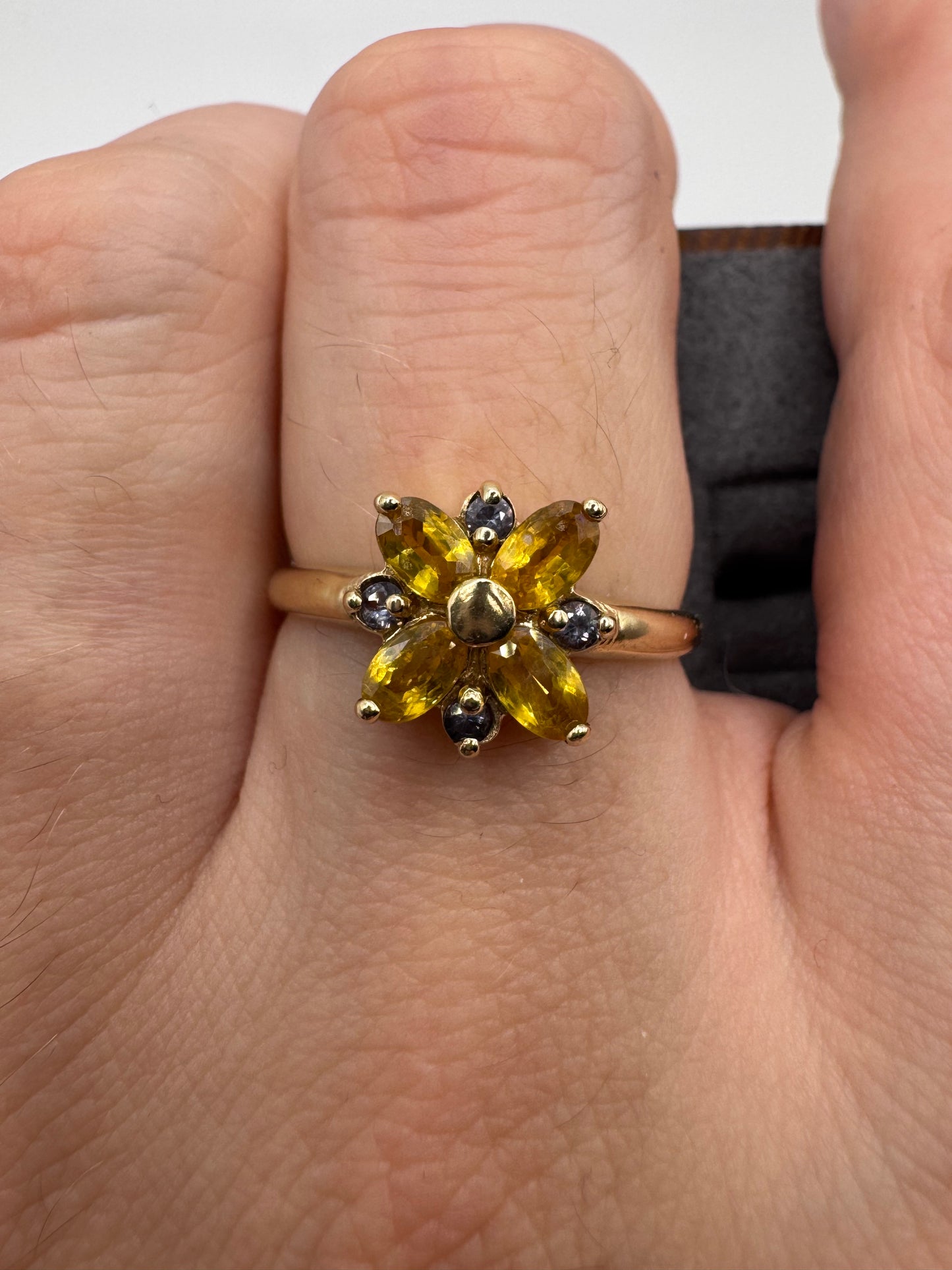 9ct gold multicoloured sapphire cluster ring
