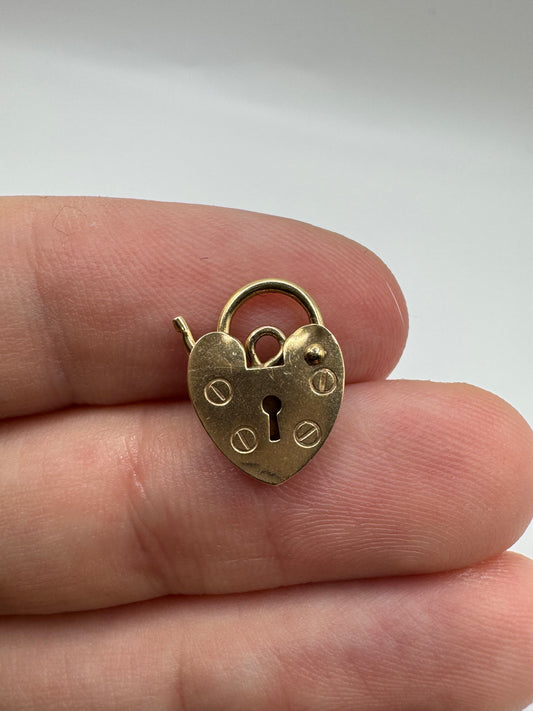9ct gold padlock 8