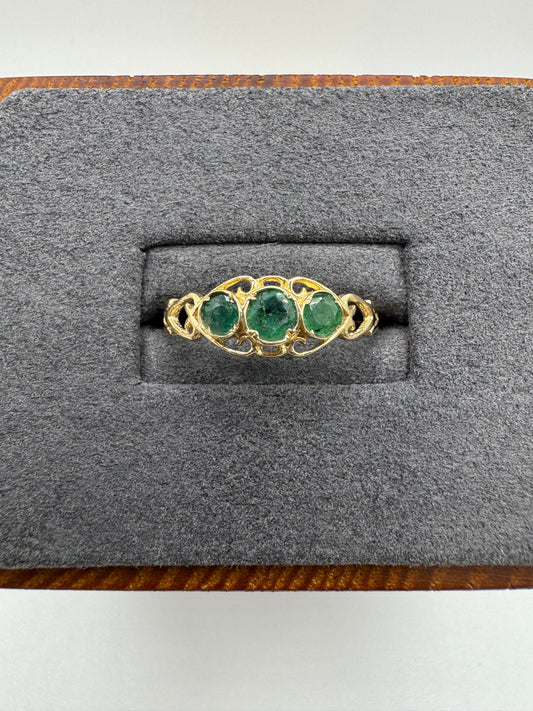 9ct gold emerald ring