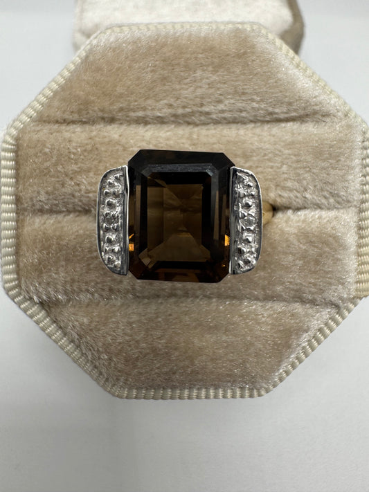 9ct gold Smokey quartz and diamond ring