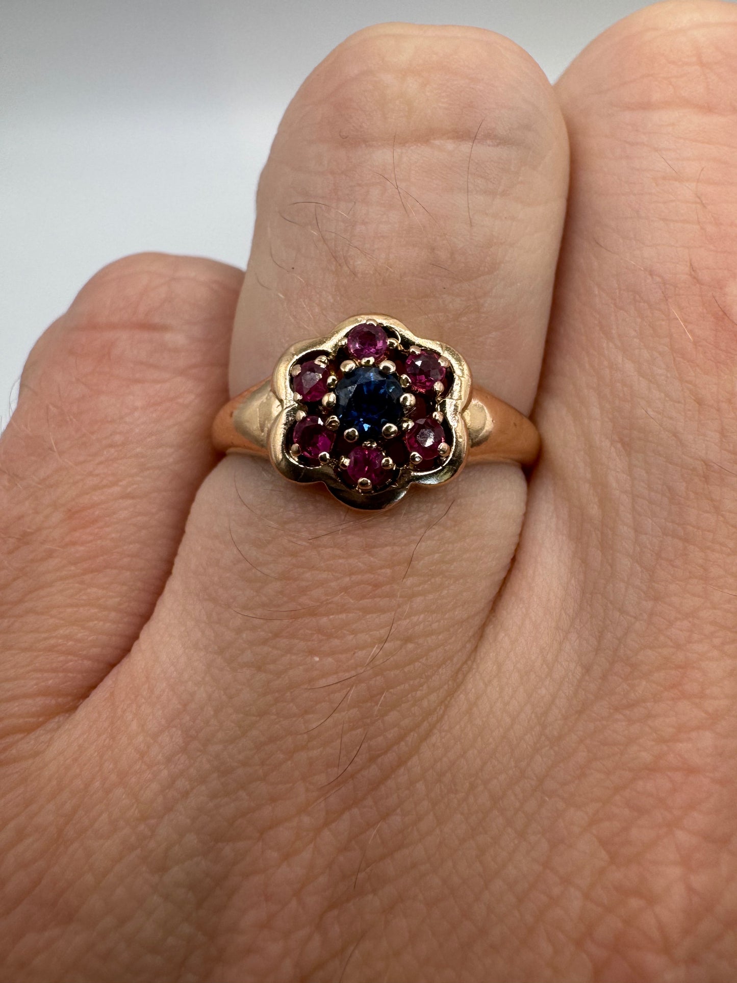 9ct gold sapphire and ruby cluster ring