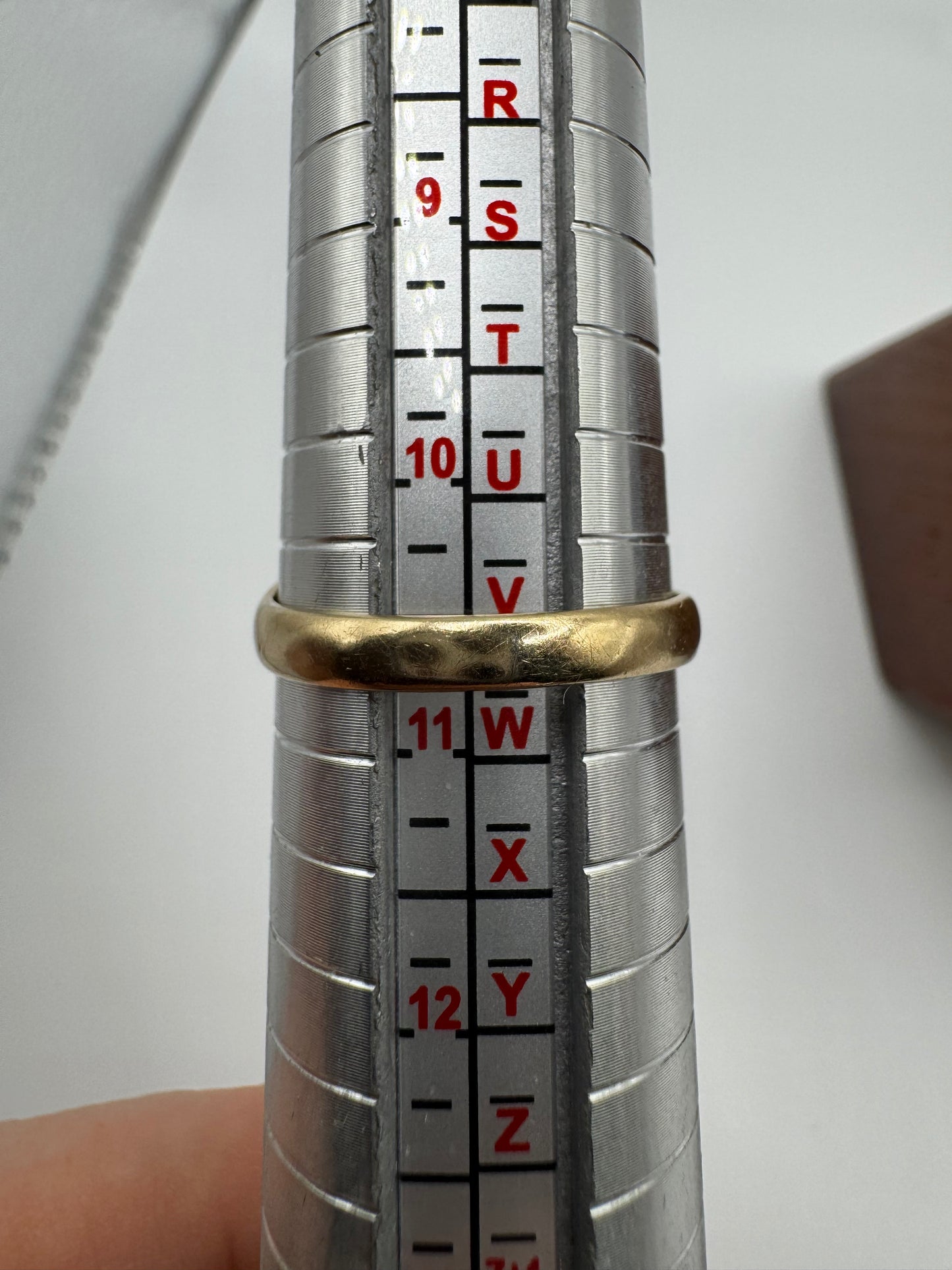 Heavy 9ct gold World War 2 “The Burma Star” signet ring