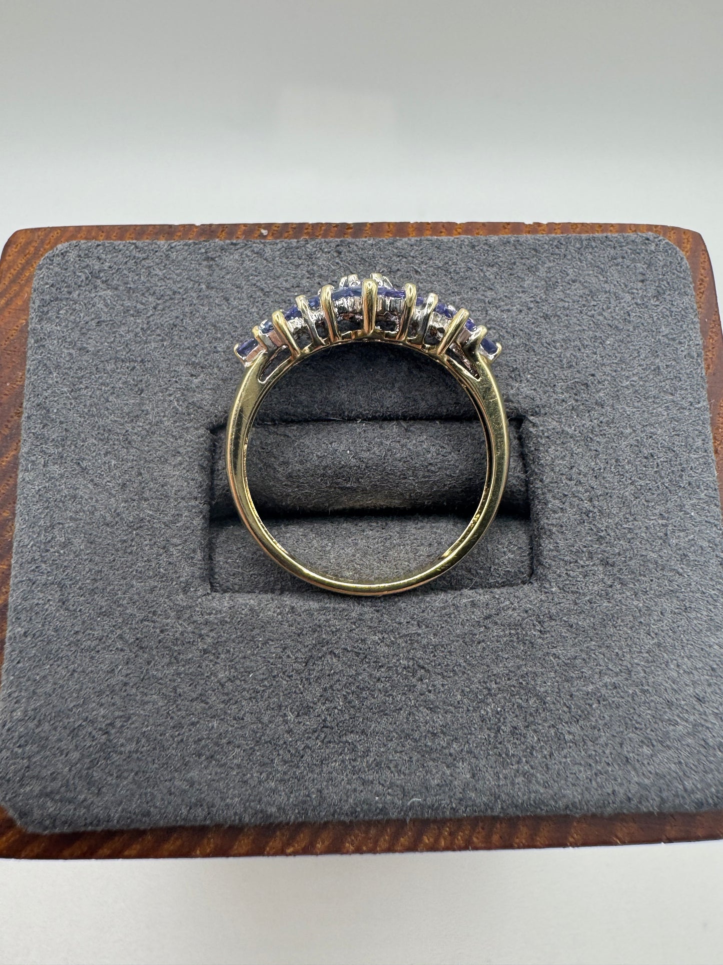 9ct gold tanzanite cluster ring