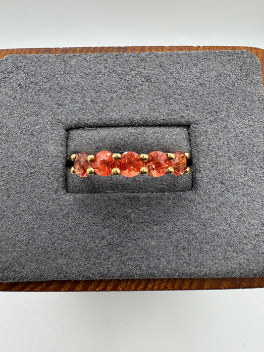 9ct gold quartz ring