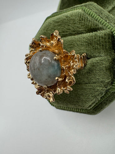 Heavy 9ct gold agate cocktail ring