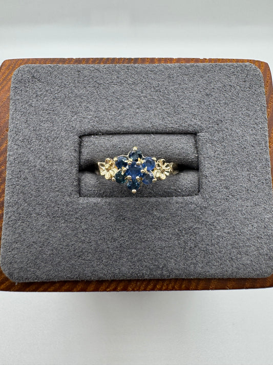9ct gold sapphire cluster ring