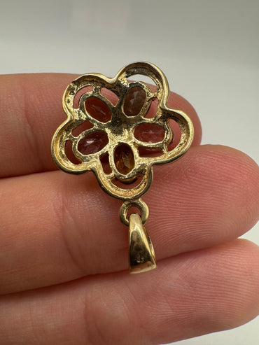 9ct gold multi-gem pendant