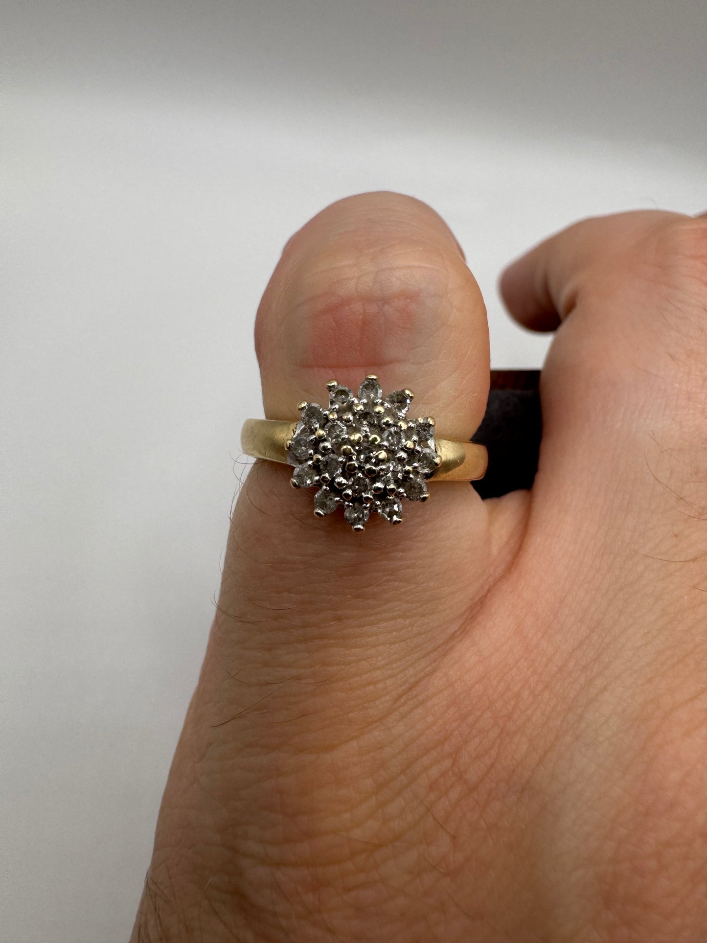 9ct gold diamond cluster ring