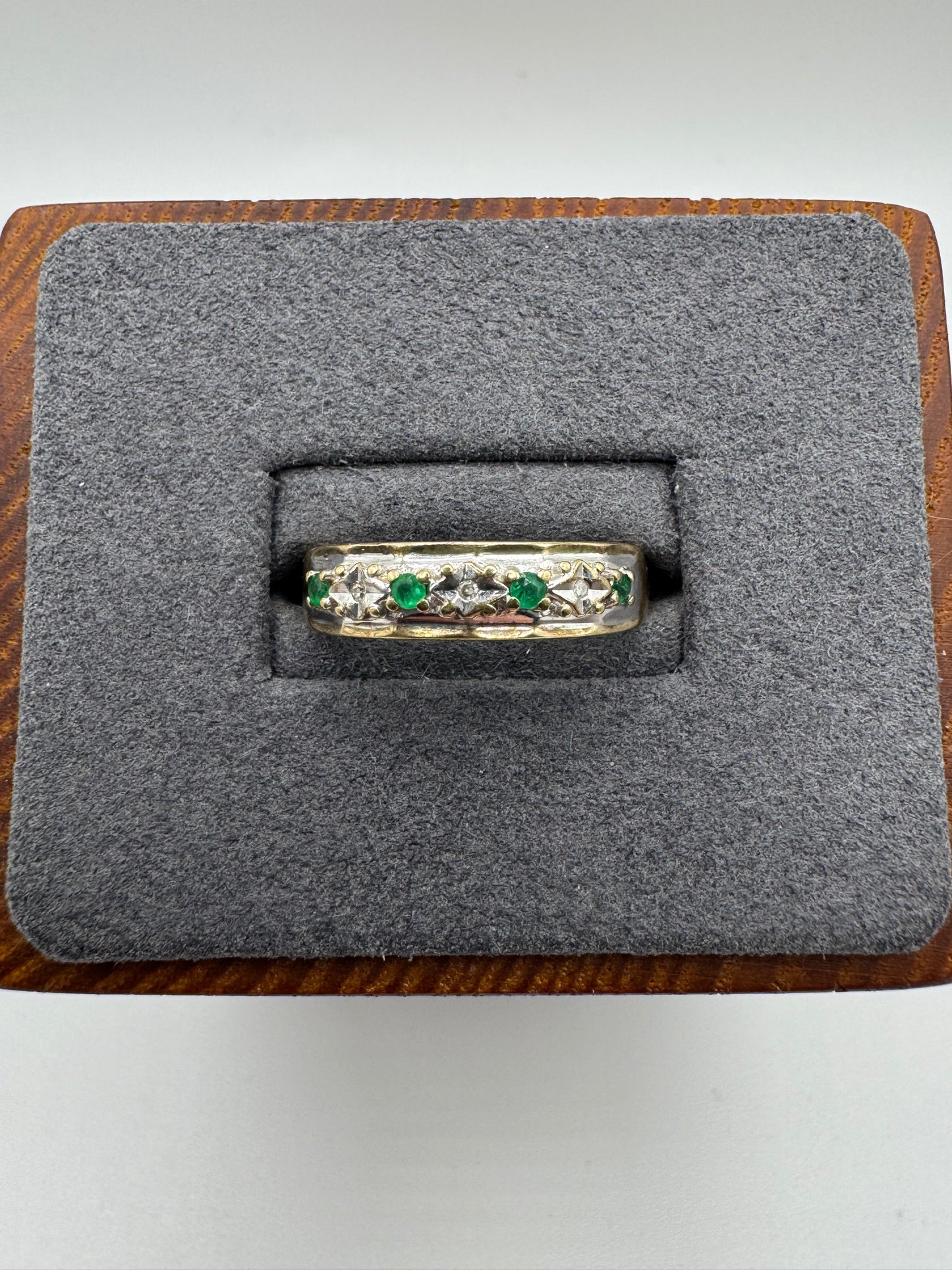 9ct gold emerald and diamond ring