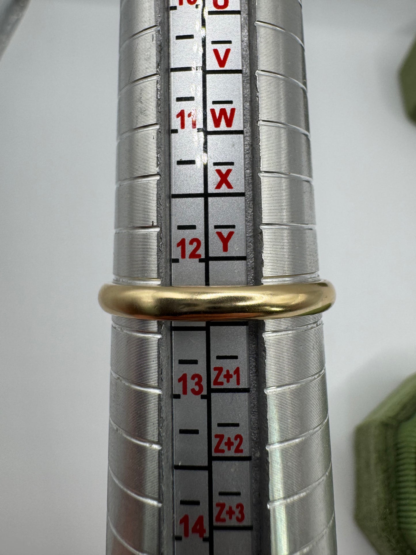 9ct gold plain band