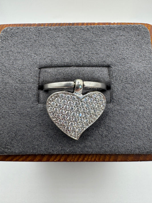 Heavy 9ct white gold cz heart charm ring