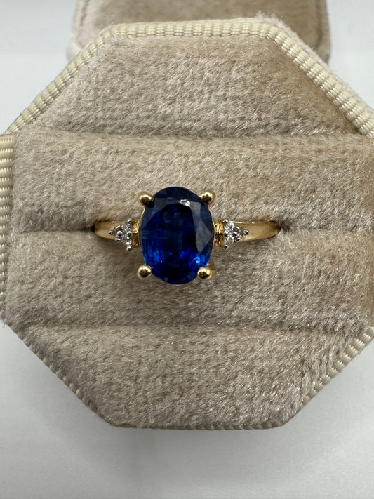 9ct gold kyanite and zircon ring
