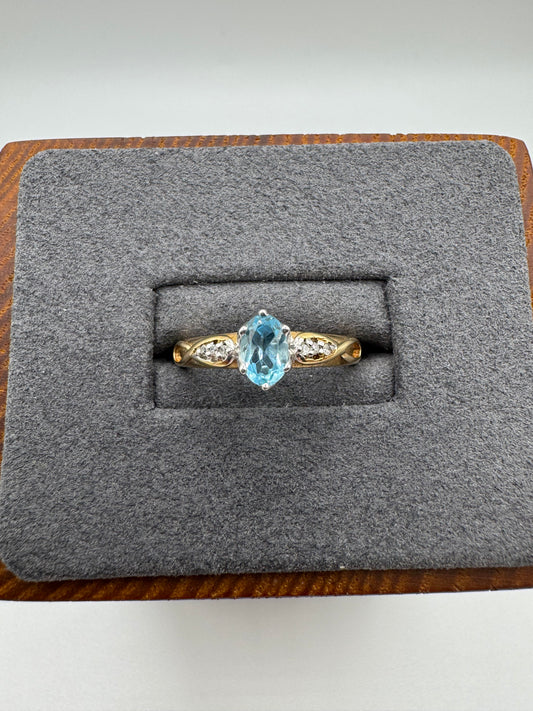 9ct gold topaz and diamond ring