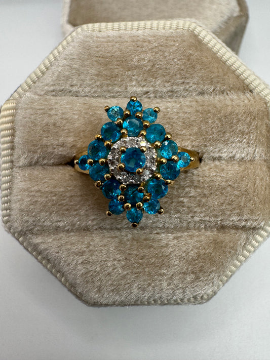 9ct gold blue apatite and diamond ring