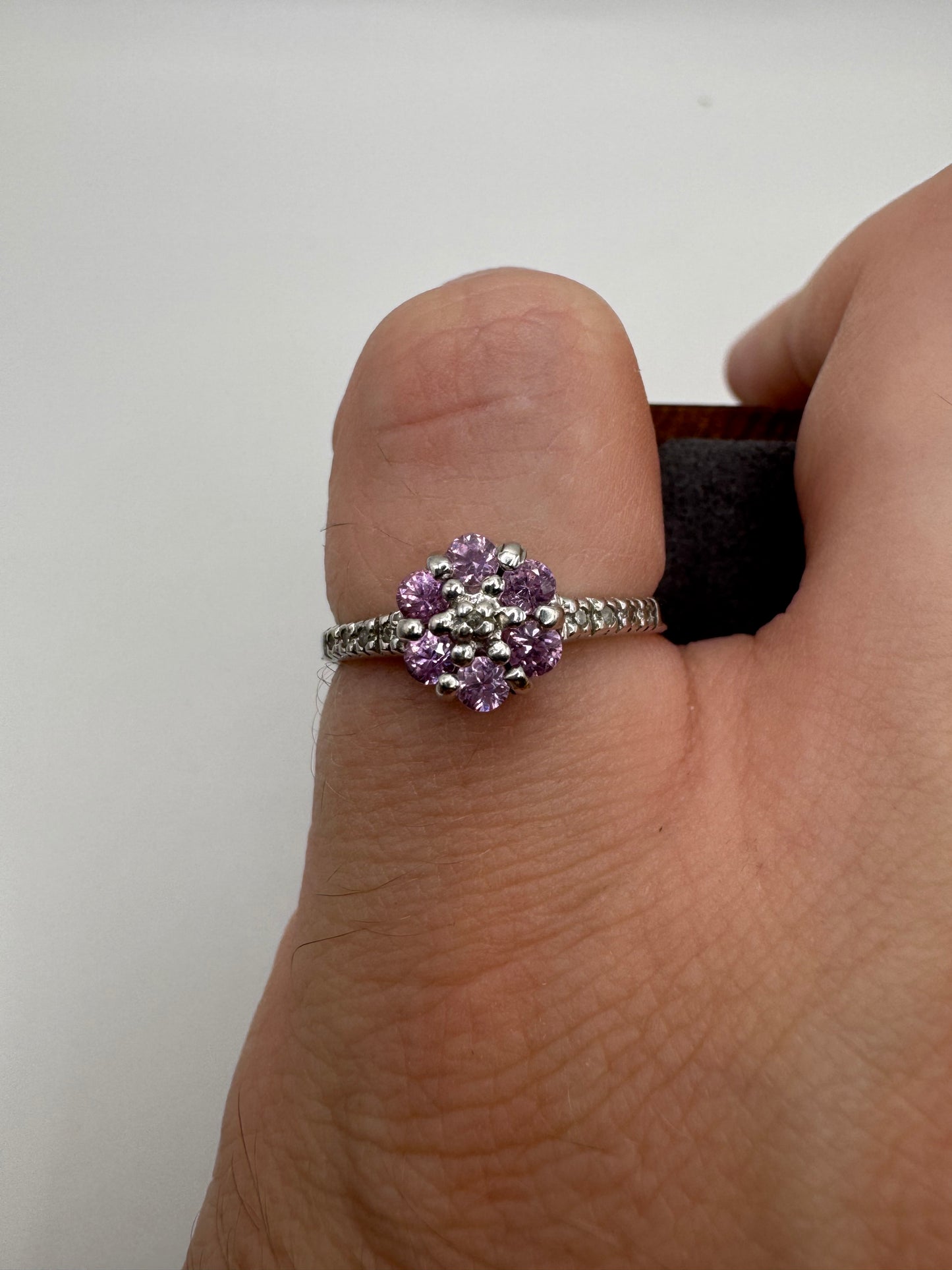 9ct white gold pink sapphire and diamond ring
