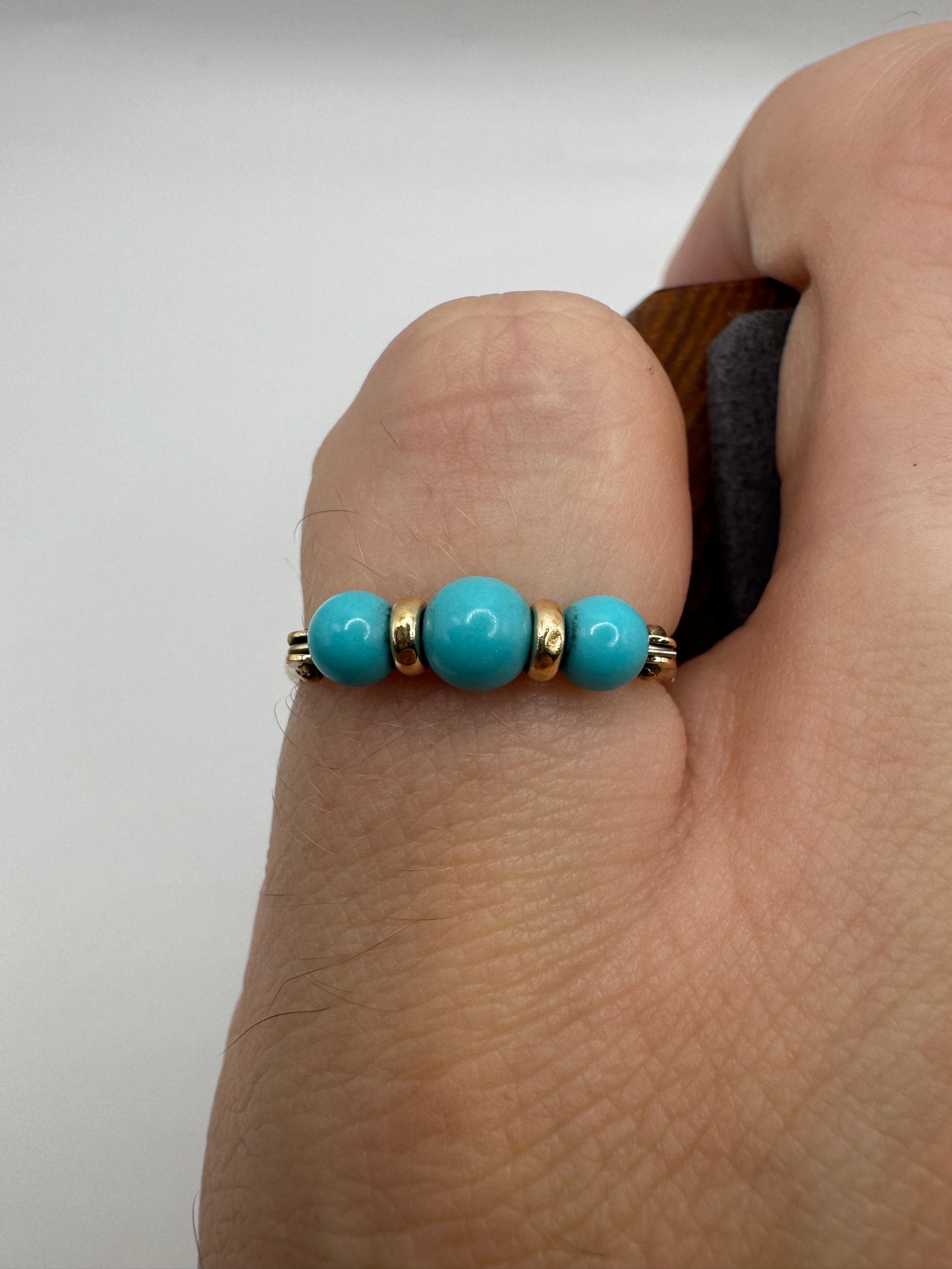 9ct gold turquoise ring