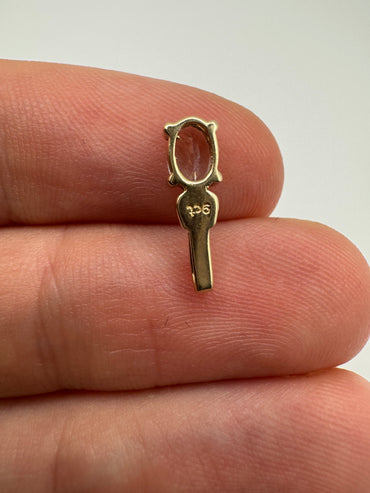 9ct gold topaz pendant