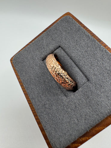 9ct rose gold textured band