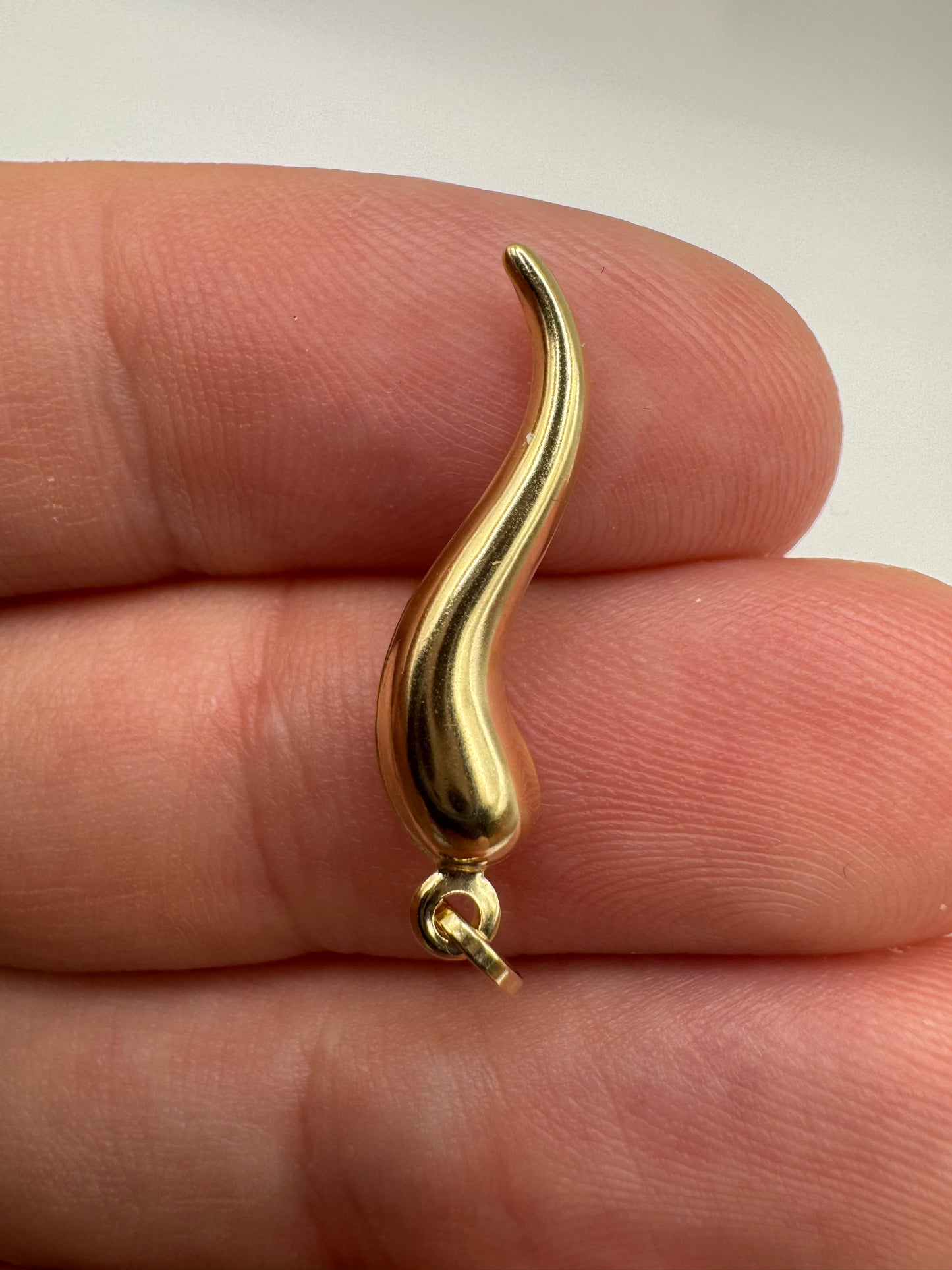 9ct gold horn of plenty charm