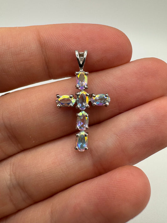 9ct white gold topaz cross pendant