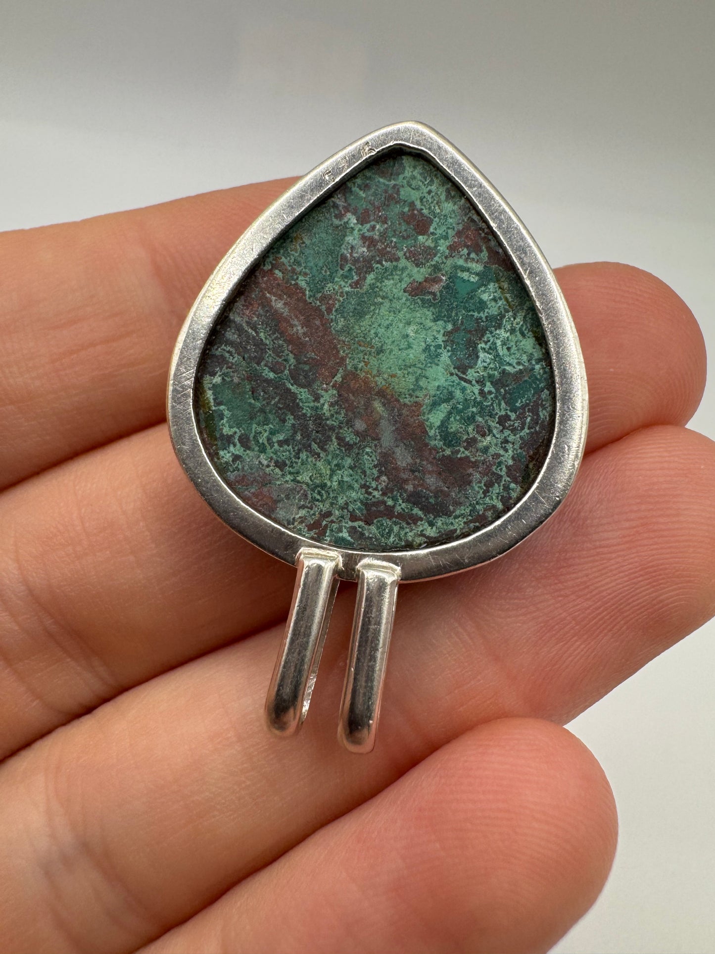 Silver agate pendant