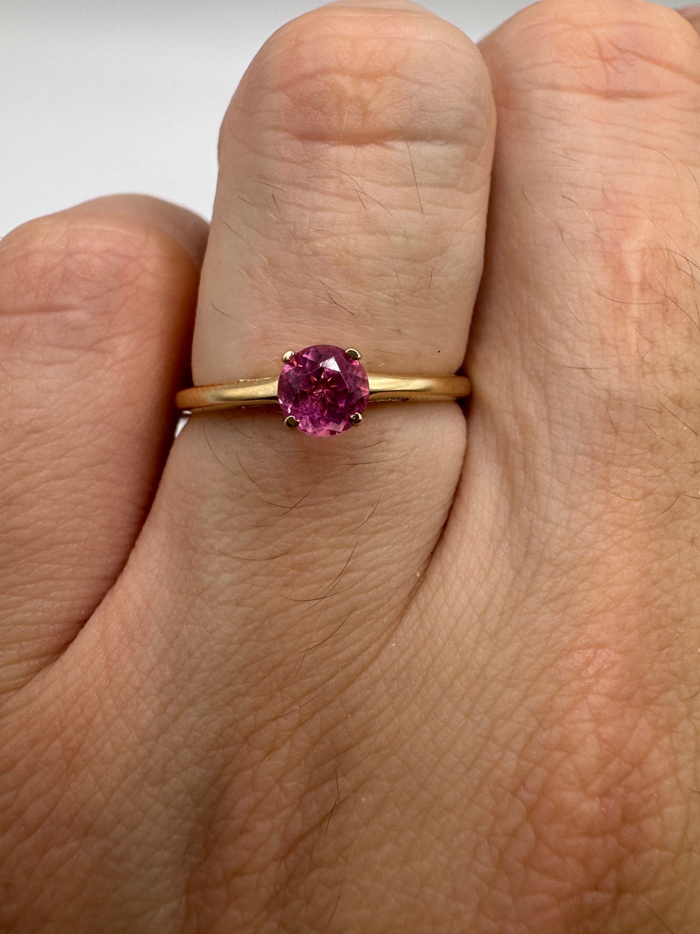9ct gold pink topaz ring