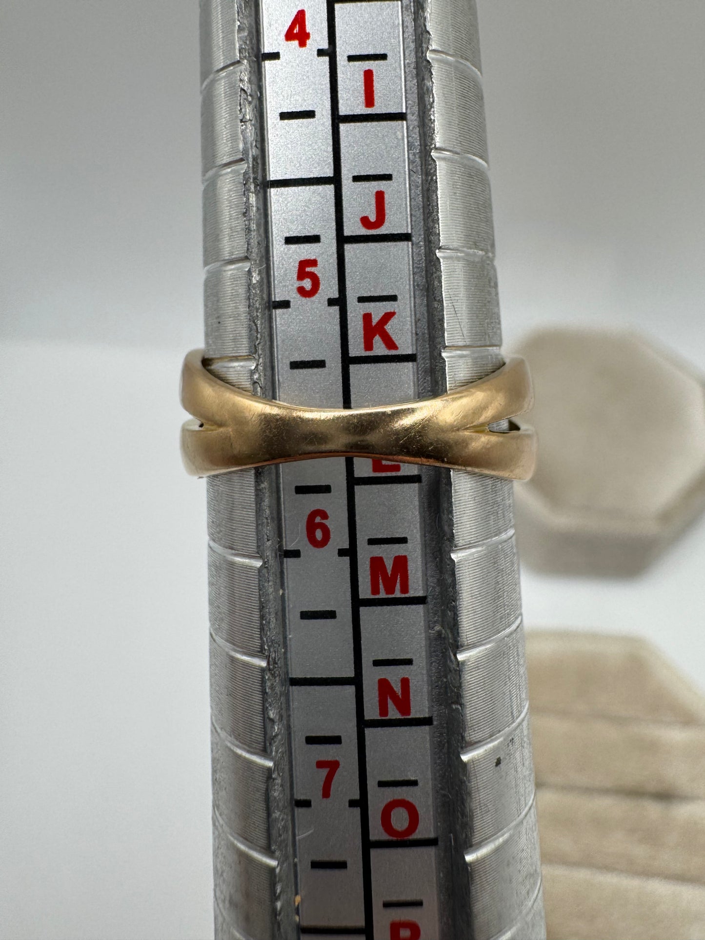 9ct gold sapphire and diamond crossover ring