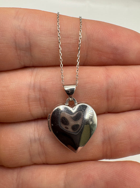 9ct white gold locket necklace