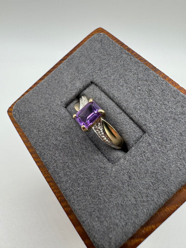 9ct gold amethyst and diamond ring