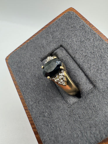 9ct gold sapphire and diamond ring