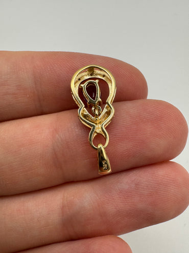 9ct gold amethyst and diamond pendant