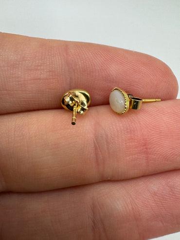 9ct gold opal earrings